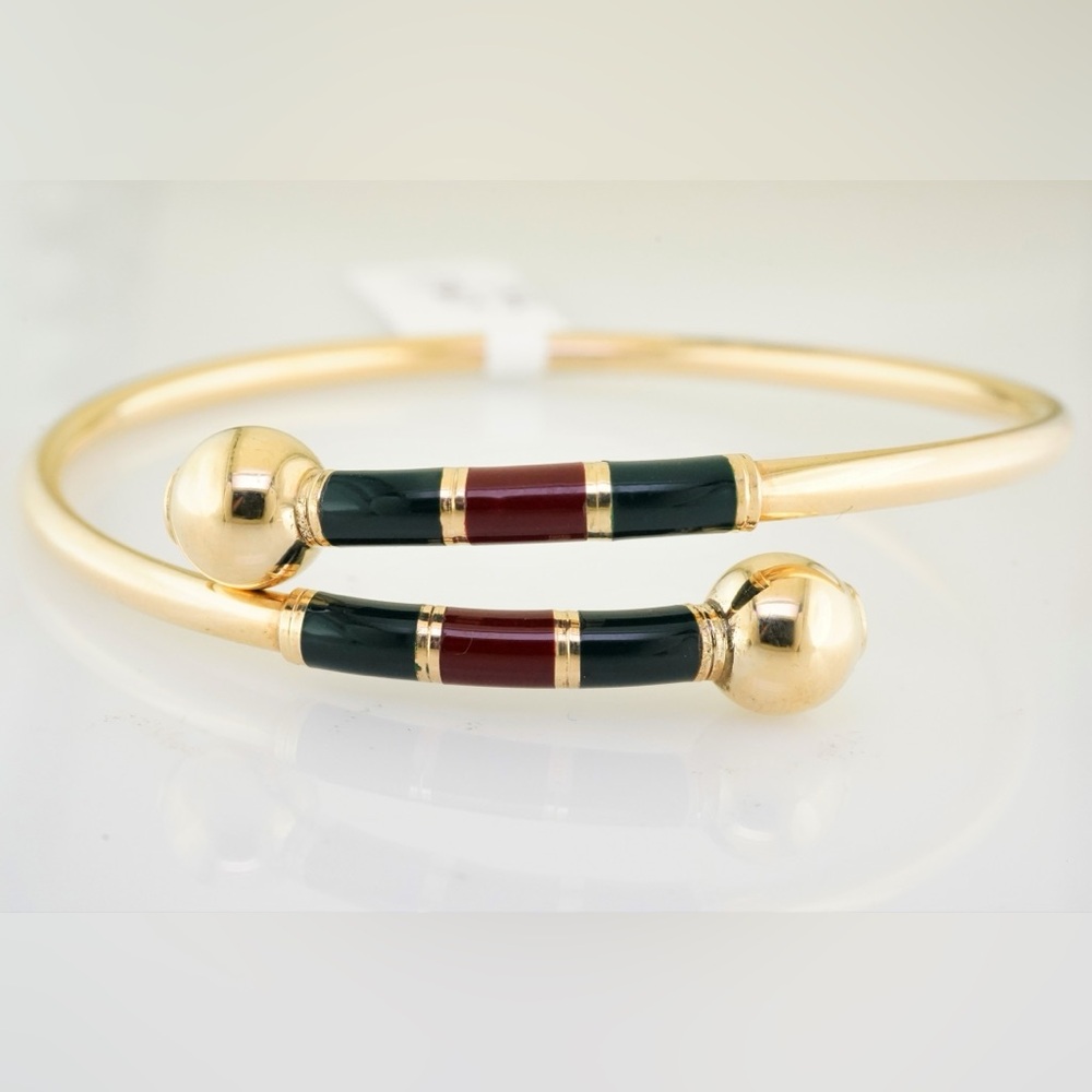 Outstanding 14k yellow gold open ended enamel flex bangle bracelet